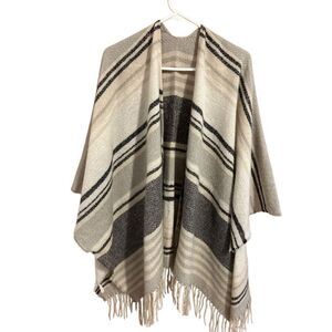 Women’s Shawl Wrap Fringed Poncho Boho One Size